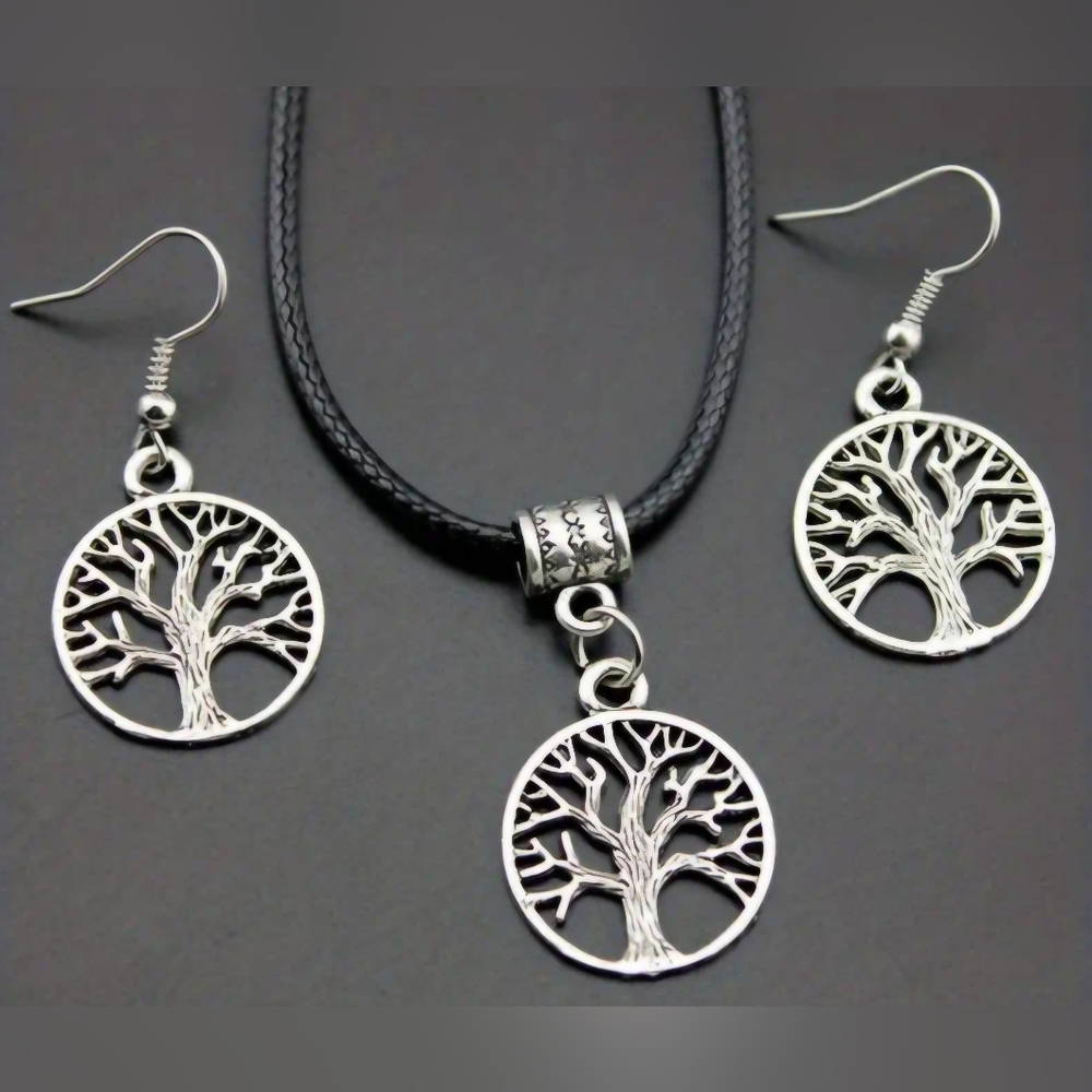 NWT Vintage Tree Of Life Set